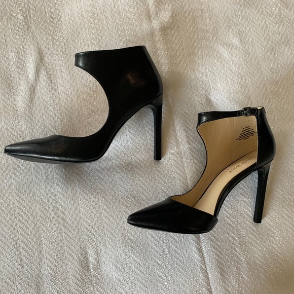 *Sold* Nine West High Heels, Black - Picture 6 of 10